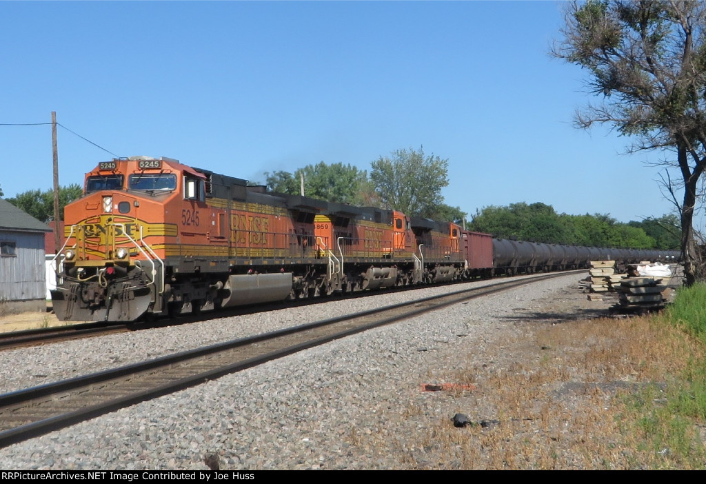 BNSF 5245 East